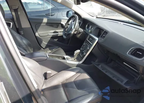 2013 Volvo S60 T5/T5 Platinum/T5 Premier/T5 Premier Plus from USA, damaged, VIN YV1612FS2D2230865